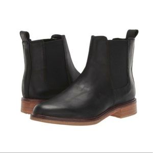Clark’s Clarkdale Arlo chelsea boots